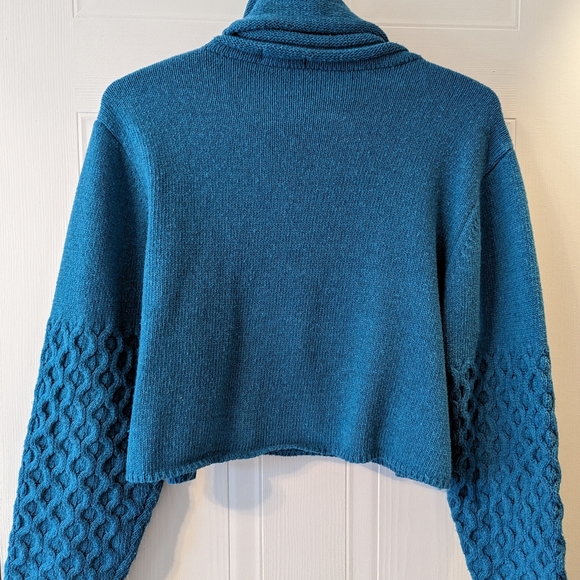 Womance cowl neck cropped sweater - Picture 2 of 2